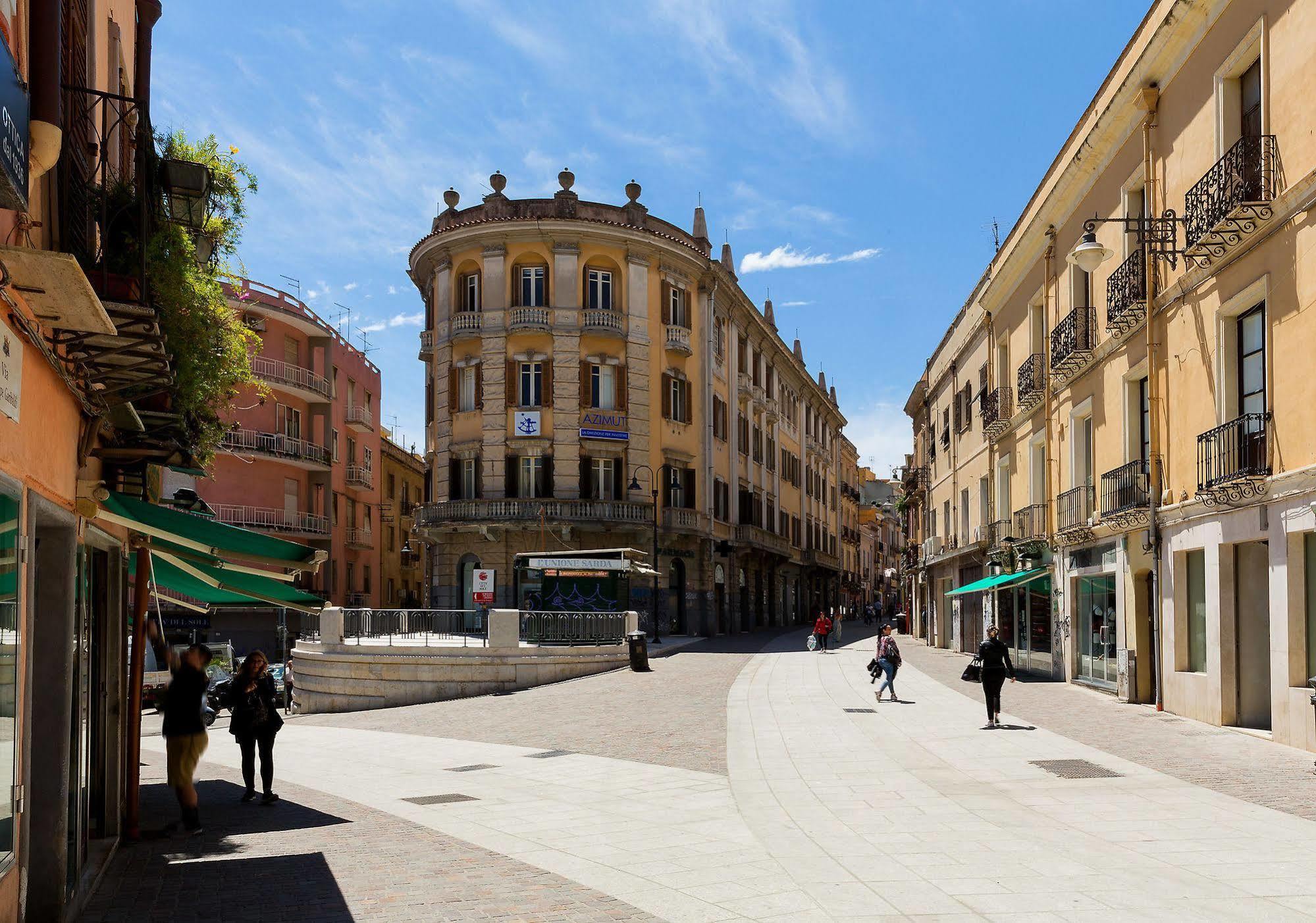 Apartamento Le Tre Case Cagliari Exterior foto