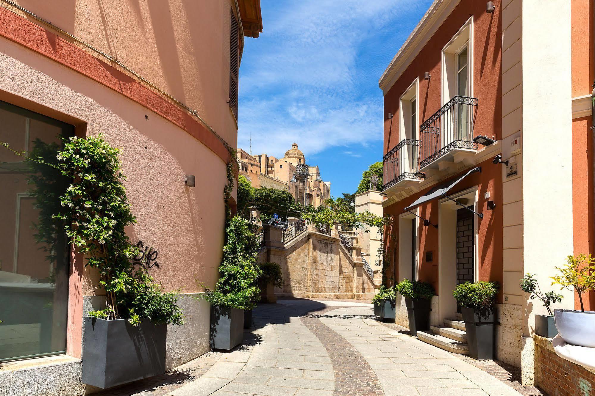 Apartamento Le Tre Case Cagliari Exterior foto